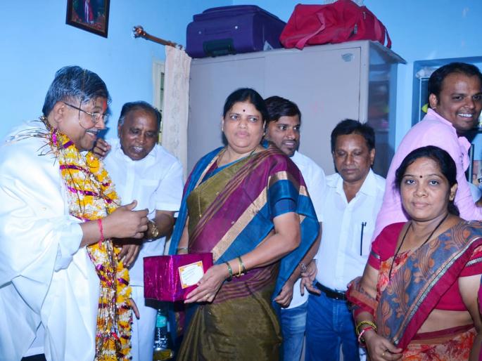  Patil's patch order | पाटील यांचा खड्डेमुक्तीचा आदेश