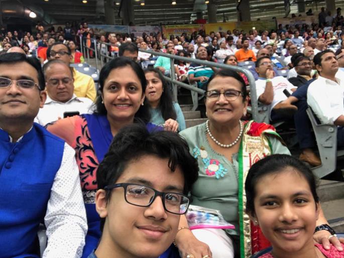  Bhakkad family participates in 'Howdy' Modi program ... | ‘हाऊडी’ मोदींच्या कार्यक्रमात भक्कड परिवाराचा सहभाग...