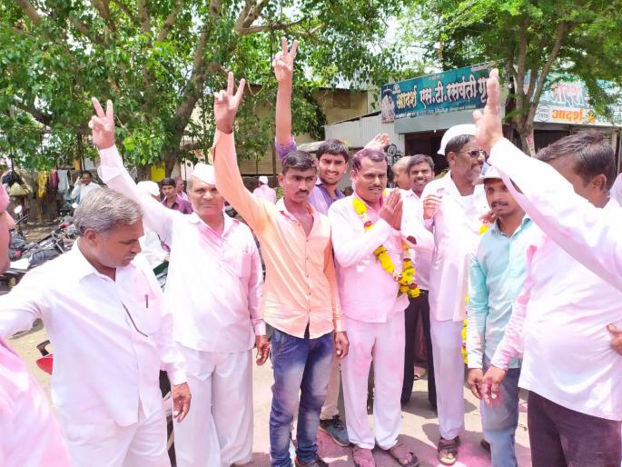 Godavari Panel's Power in Kanad Gram | कानळद ग्रामपालिकेत गोदावरी पॅनलची सत्ता Godavari Panel's Power in Kanad Gram | कानळद ग्रामपालिकेत गोदावरी पॅनलची सत्ता