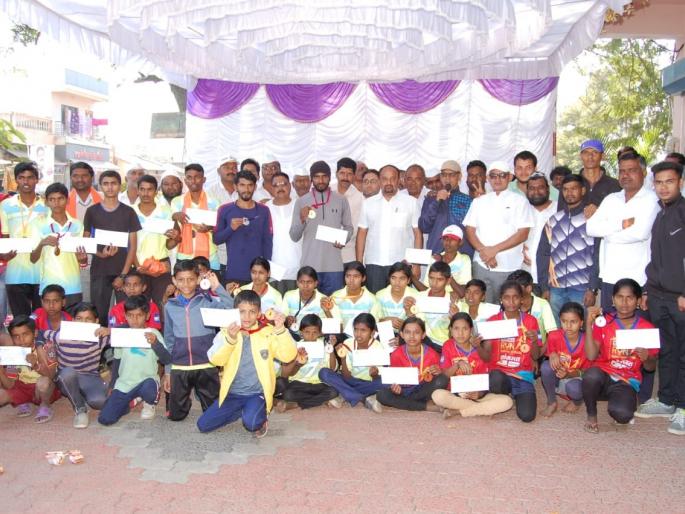 Nachopathy in Marathon | मॅरेथॉन मध्ये नाचलोढीचा दबदबा Nachopathy in Marathon | मॅरेथॉन मध्ये नाचलोढीचा दबदबा