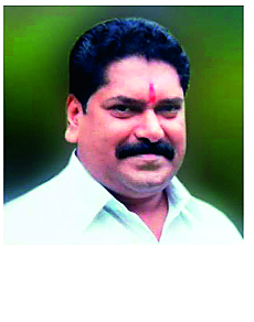 Raju Shetty-Sanjay Mandalik | राजू शेट्टी-संजय मंडलिक यांचे वारे Raju Shetty-Sanjay Mandalik | राजू शेट्टी-संजय मंडलिक यांचे वारे