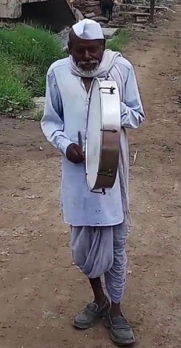 The sound of 'Aika ho aika' disappears | ‘ऐका हो ऐका’चा आवाज लुप्त The sound of 'Aika ho aika' disappears | ‘ऐका हो ऐका’चा आवाज लुप्त