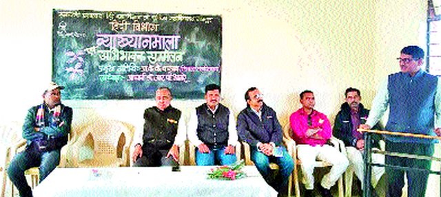 Guidance at parent meetings | पालक मेळाव्यात मार्गदर्शन Guidance at parent meetings | पालक मेळाव्यात मार्गदर्शन