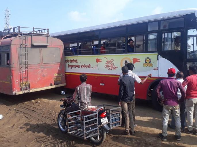 Road closed for two hours in Chief Minister's Mahajendesh Yatra | मुख्यमंत्र्यांच्या महाजनादेश यात्रेसाठी खुला केलेला रस्ता दोन तासात बंद