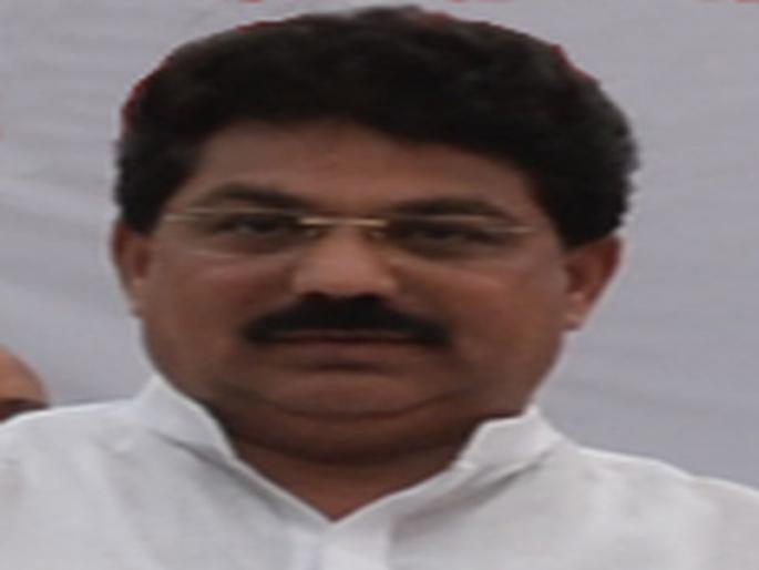 Challenge the candidates to remove Russwefugew | रुसवेफुगवे दूर करण्याचे उमेदवारांपुढे आव्हान