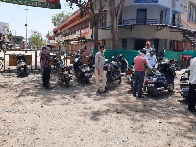 Ozar police seize 57 two-wheelers | ओझर पोलिसांकडून ५७ दुचाकी जप्त Ozar police seize 57 two-wheelers | ओझर पोलिसांकडून ५७ दुचाकी जप्त