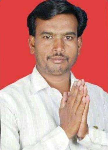 Khedgaon Gram Panchayat won the bypot Mahale in by-election | खेडगाव ग्रामपंचायत पोटनिवडणुकीत पोपट महाले विजयी