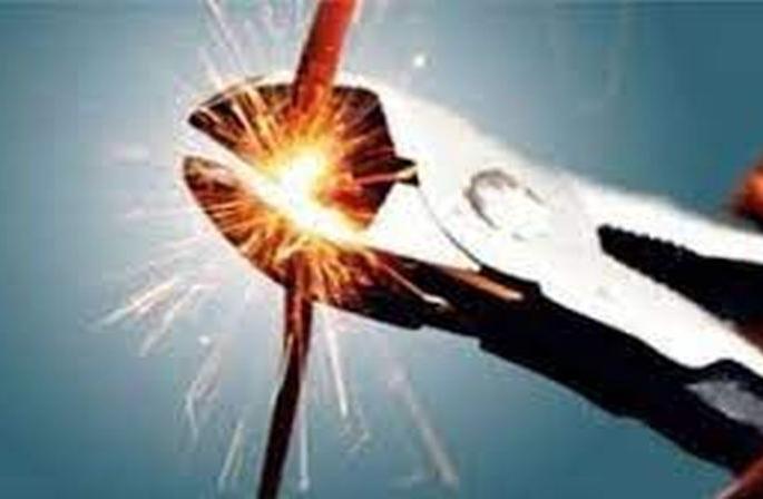 Highmast's Rs 20 lakh bill exhausted; | हायमास्टचे २० लाखांचे बिल थकले; महागाव नगरपंचायतीच वीजपुरवठा खंडित