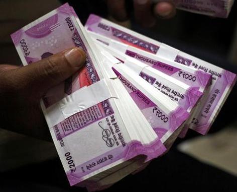 Parbhani: 3,000 farmers awaiting grant | परभणी: ६० हजार शेतकरी अनुदानाच्या प्रतीक्षेत