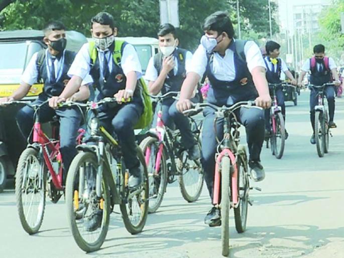 Schools in Pandharpur, Solapur are most closed; | सोलापूर जिल्ह्यातील १०२० शाळा झाल्या सुरू; पंढरपूर, सोलापूरमधील बहुतांश शाळा बंदच