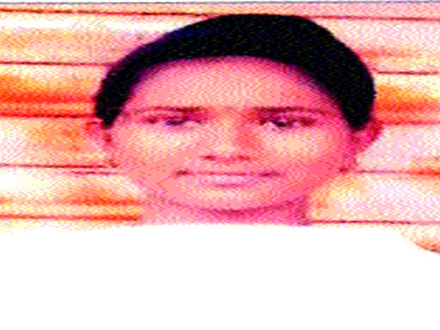 Electricity kills young girl | विजेच्या धक्का लागून तरुणी ठार Electricity kills young girl | विजेच्या धक्का लागून तरुणी ठार