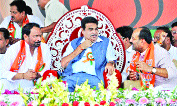 MP from Palawan to Vice President of Krishna Valley Corporation | पैलवान ते कृष्णा खोरे महामंडळ उपाध्यक्ष व्हाया खासदार MP from Palawan to Vice President of Krishna Valley Corporation | पैलवान ते कृष्णा खोरे महामंडळ उपाध्यक्ष व्हाया खासदार