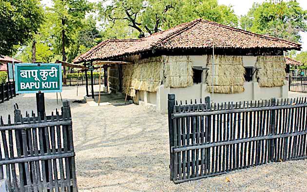 Chief of works in the Sevagram Development Plan for Gandhi Jayanti | गांधी जयंतीला साधणार सेवाग्राम विकास आराखड्यातील कामांचा मुहूर्त Chief of works in the Sevagram Development Plan for Gandhi Jayanti | गांधी जयंतीला साधणार सेवाग्राम विकास आराखड्यातील कामांचा मुहूर्त