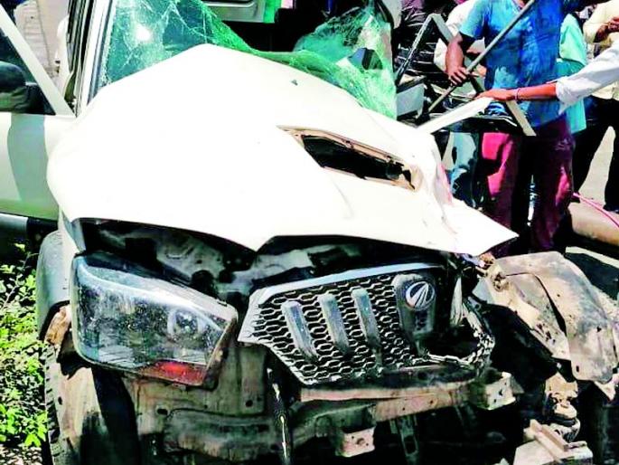 Three killed in an accident at Wani | वणी येथे अपघातात तीन ठार Three killed in an accident at Wani | वणी येथे अपघातात तीन ठार