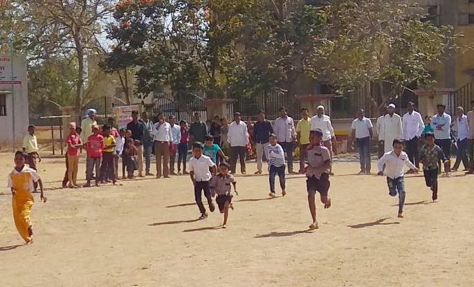 Response to Divya students sports competitions in Yeola | येवल्यात दिव्यांग विद्यार्थ्यांच्या क्रीडा स्पर्धांना प्रतिसाद