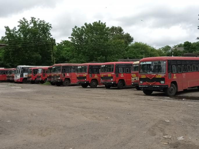 Corona hits Yeola Agara | येवला आगाराला कोरोनाचा फटका Corona hits Yeola Agara | येवला आगाराला कोरोनाचा फटका