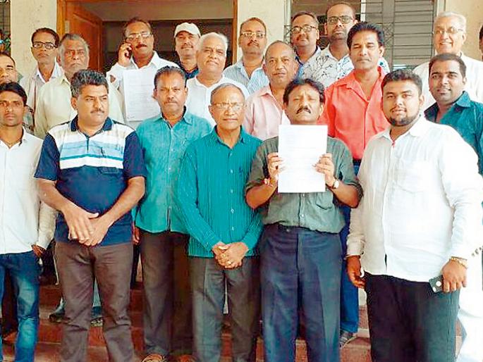 Request for tahsildar of Jain community | जैन समाजाचे तहसीलदारांना निवेदन Request for tahsildar of Jain community | जैन समाजाचे तहसीलदारांना निवेदन