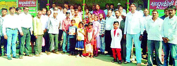 Wankhite's Diwali by 'Wall of Manusaki' | ‘माणुसकीच्या भिंती’तर्फे वंचितांची दिवाळी