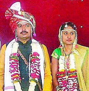 Adarsh Marriage of Higher Education | उच्चशिक्षितांचा आदर्श विवाह Adarsh Marriage of Higher Education | उच्चशिक्षितांचा आदर्श विवाह