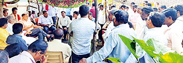 The squad will return only after the tiger tie-up | वाघांच्या बंदोबस्तानंतरच पथक परतणार The squad will return only after the tiger tie-up | वाघांच्या बंदोबस्तानंतरच पथक परतणार