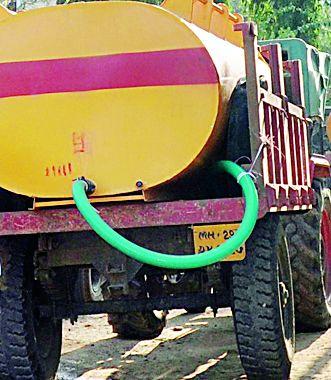 Ban on private tankers in Yavatmal | यवतमाळात खासगी टँकरवर बंदी Ban on private tankers in Yavatmal | यवतमाळात खासगी टँकरवर बंदी