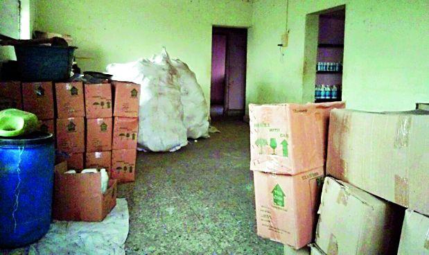 Police raid on the restricted 'PGR' | प्रतिबंधित ‘पीजीआर’ साठ्यावर पोलिसांची धाड