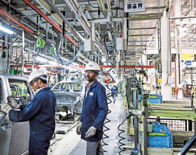 Take the entrepreneur's success story in the curriculum: Bhogale | अभ्यासक्रमात उद्योजकांच्या यशकथा घ्याव्यात : भोगले Take the entrepreneur's success story in the curriculum: Bhogale | अभ्यासक्रमात उद्योजकांच्या यशकथा घ्याव्यात : भोगले