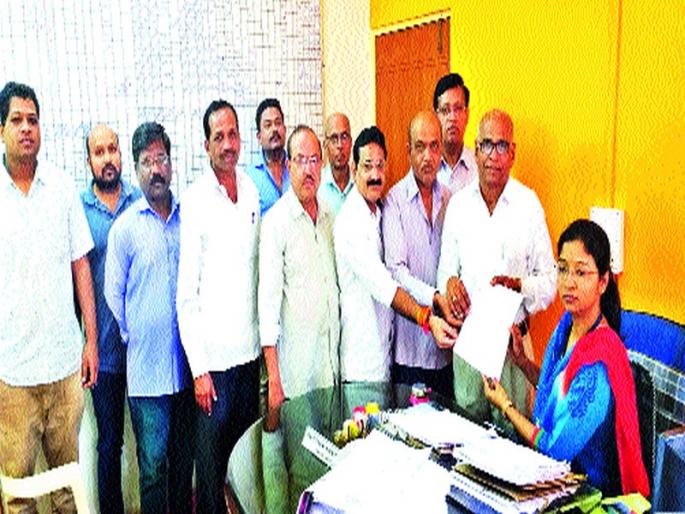 Satpur Sivaji Mandi accepts problems | सातपूर शिवाजी मंडईला समस्यांचे ग्रहण