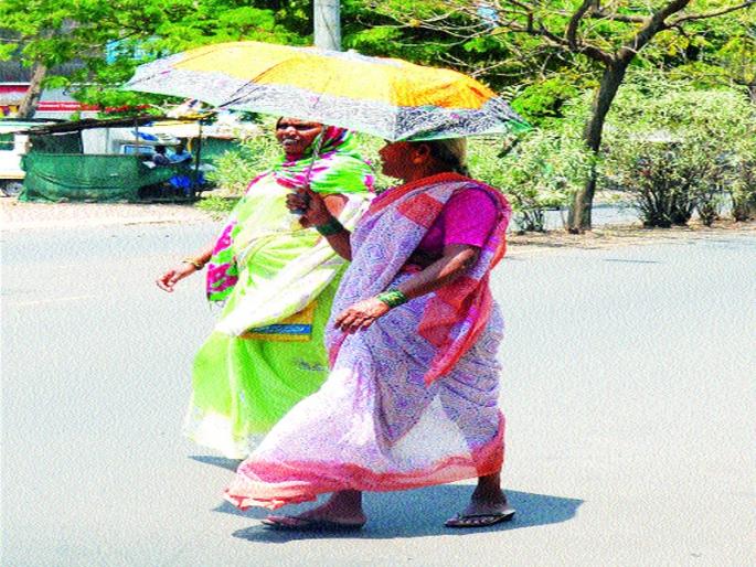 Nashik's 40-degree temperature chaos | ४० अंश तापमानाचे नाशिककरांना चटके Nashik's 40-degree temperature chaos | ४० अंश तापमानाचे नाशिककरांना चटके