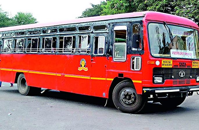 What's next for the ST protesters; Will there be a bus in my village? | एसटी आंदोलकांचे पुढे काय; माझ्या गावात बस येणार नाय काय? What's next for the ST protesters; Will there be a bus in my village? | एसटी आंदोलकांचे पुढे काय; माझ्या गावात बस येणार नाय काय?