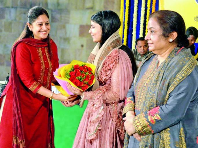 Indrayani kathi lagali samadhi ...! | इंद्रायणी काठी लागली समाधी...! Indrayani kathi lagali samadhi ...! | इंद्रायणी काठी लागली समाधी...!