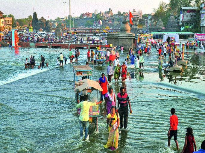  One thousand cusecs of water from Gangapur dam | गंगापूर धरणातून एक हजार क्यूसेक पाण्याचा विसर्ग