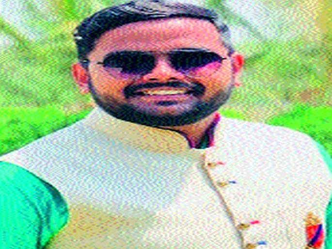 Two-wheeler death on two-wheeler collapsed on divisiveness | दुभाजकावर दुचाकी आदळून दोघा मित्रांचा मृत्यू Two-wheeler death on two-wheeler collapsed on divisiveness | दुभाजकावर दुचाकी आदळून दोघा मित्रांचा मृत्यू