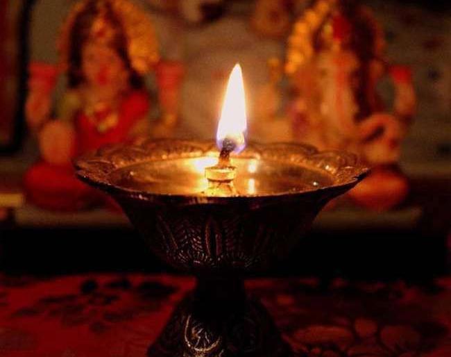 In the shadow of the corona, there will be 'continuous flame' | कोरोनाच्या सावटातही होणार ‘अखंड ज्योत’ प्रज्वलित In the shadow of the corona, there will be 'continuous flame' | कोरोनाच्या सावटातही होणार ‘अखंड ज्योत’ प्रज्वलित