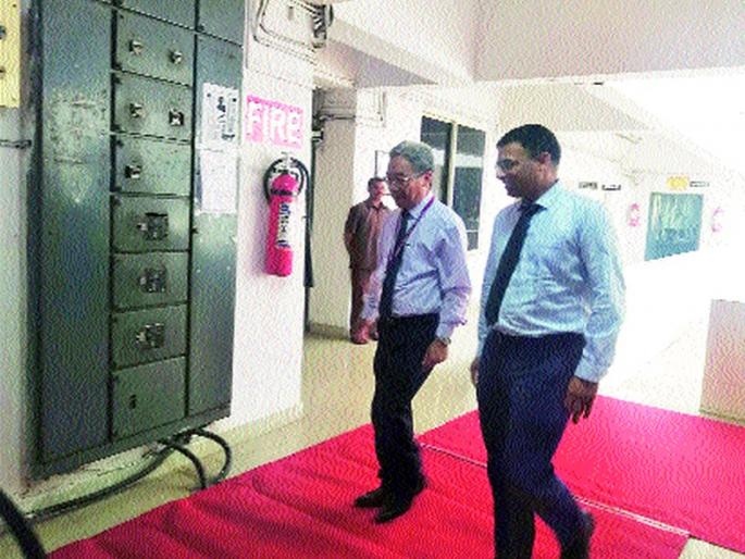 South Zone officials surveyed | दक्षिण विभागाच्या अधिकाऱ्यांनी केली पाहणी South Zone officials surveyed | दक्षिण विभागाच्या अधिकाऱ्यांनी केली पाहणी