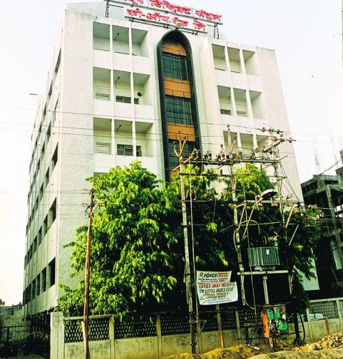 Preparation of the re-sale of the Nagpur District Central Bank building | नागपूर जिल्हा मध्यवर्ती बँकेची इमारत पुन्हा विकण्याची तयारी Preparation of the re-sale of the Nagpur District Central Bank building | नागपूर जिल्हा मध्यवर्ती बँकेची इमारत पुन्हा विकण्याची तयारी
