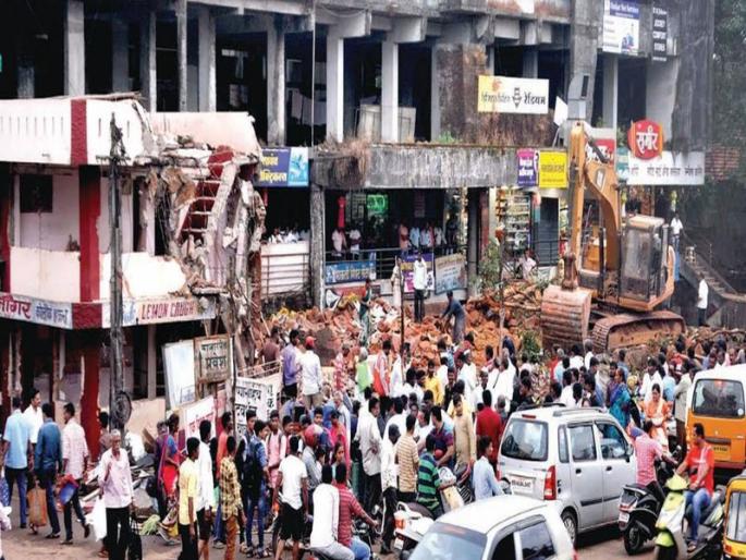 Development and emotionalism are two different sides | विकास, भावनिकता दोन वेगळ्या बाजू