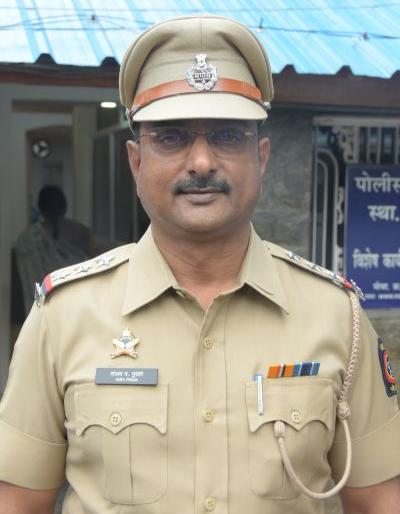 President's Police Medal of Sanjay Purandare of Nagpur | नागपूरच्या गुन्हा शाखेचे वरिष्ठ पोलीस निरीक्षक संजय पुरंदरे यांना राष्ट्रपती पोलीस पदक President's Police Medal of Sanjay Purandare of Nagpur | नागपूरच्या गुन्हा शाखेचे वरिष्ठ पोलीस निरीक्षक संजय पुरंदरे यांना राष्ट्रपती पोलीस पदक