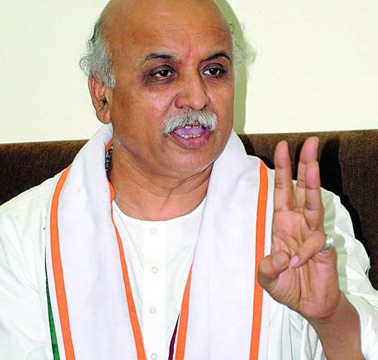 Challenge before 'International' Togadia in Vidarbha | ‘आंतरराष्ट्रीय’ तोगडियांसमोर विदर्भात आव्हान Challenge before 'International' Togadia in Vidarbha | ‘आंतरराष्ट्रीय’ तोगडियांसमोर विदर्भात आव्हान