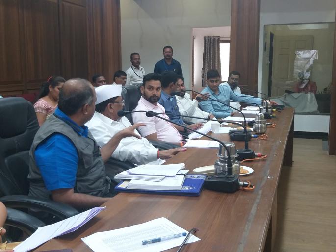 Action on villages polluting Panchganga | पंचगंगा प्रदूषित करणाऱ्या गावांवर कारवाई Action on villages polluting Panchganga | पंचगंगा प्रदूषित करणाऱ्या गावांवर कारवाई