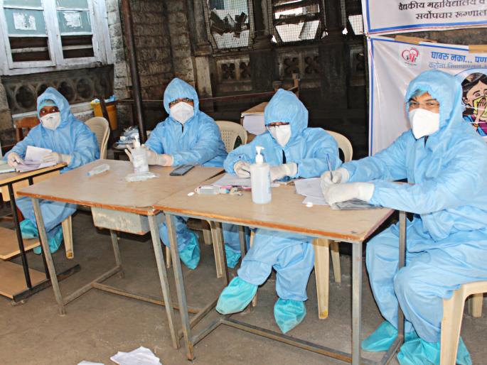 CoronaVirus: Investigation of Sangli citizens by WHO team | CoronaVirus : डब्ल्यूएचओच्या पथकाकडून सांगलीत नागरिकांची तपासणी CoronaVirus: Investigation of Sangli citizens by WHO team | CoronaVirus : डब्ल्यूएचओच्या पथकाकडून सांगलीत नागरिकांची तपासणी