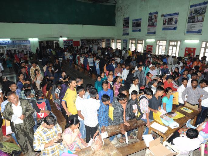 Kolhapur: Do not worry about eleventh admission, the question of science, commerce, Margi | कोल्हापूर : अकरावी प्रवेशाची चिंता नको, विज्ञान, वाणिज्यचा प्रश्न मार्गी Kolhapur: Do not worry about eleventh admission, the question of science, commerce, Margi | कोल्हापूर : अकरावी प्रवेशाची चिंता नको, विज्ञान, वाणिज्यचा प्रश्न मार्गी