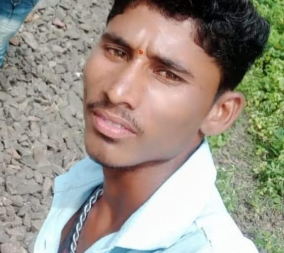 Balevale to dance in Varati; Killed and thrown into the dam | वरातीत नाचण्यासाठी बाेलावले; जिवे मारून धरणात फेकले Balevale to dance in Varati; Killed and thrown into the dam | वरातीत नाचण्यासाठी बाेलावले; जिवे मारून धरणात फेकले