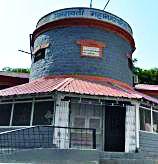 'Avivaqi' on the left side, 'Lai Bhari' | ‘अविवेकी’ डावावर अधिकाऱ्यांचा अभिप्राय ‘लयभारी’ 'Avivaqi' on the left side, 'Lai Bhari' | ‘अविवेकी’ डावावर अधिकाऱ्यांचा अभिप्राय ‘लयभारी’