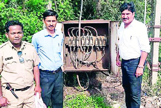 One engineer suspended, the other disciplined | एक अभियंता निलंबित, दुसऱ्यावर शिस्तभंग One engineer suspended, the other disciplined | एक अभियंता निलंबित, दुसऱ्यावर शिस्तभंग