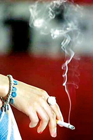 When to take action on unauthorized smoking zone? | अनधिकृत स्मोकिंग झोनवर कारवाई केव्हा ? When to take action on unauthorized smoking zone? | अनधिकृत स्मोकिंग झोनवर कारवाई केव्हा ?