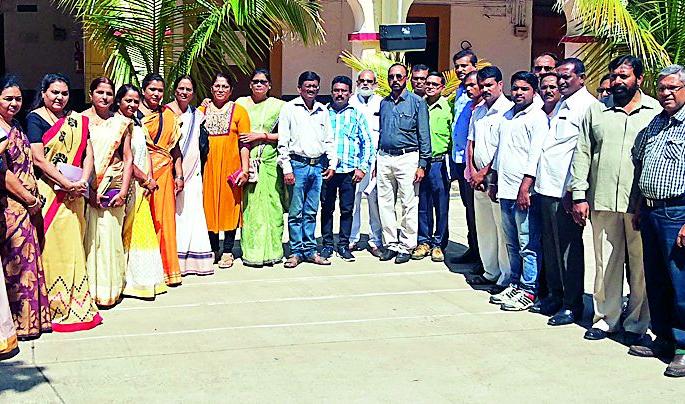 Opposition on 'Kunbi' excluding recommendations | ‘कुणबी’ वगळण्याच्या शिफारशींवर आक्षेप Opposition on 'Kunbi' excluding recommendations | ‘कुणबी’ वगळण्याच्या शिफारशींवर आक्षेप