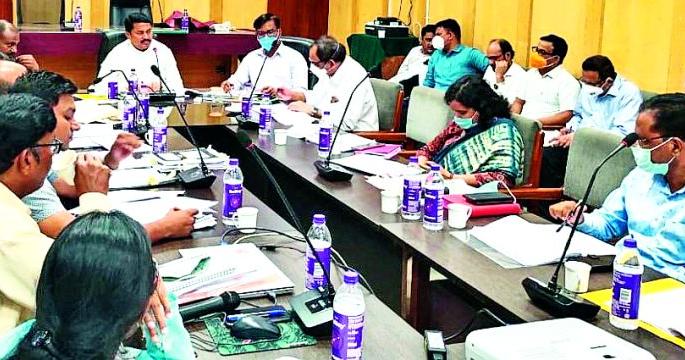 Prepare taluka wise plan for overall development of the district | जिल्ह्याच्या सर्वांगीण विकासासाठी तालुकानिहाय आराखडा तयार करा