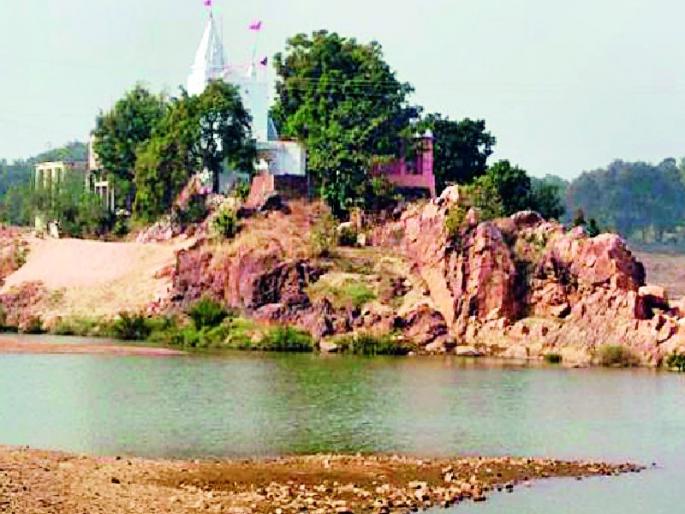 Tourism development of Narsingh hill is stopped | नृसिंह टेकडीचा पर्यटन विकास रखडला Tourism development of Narsingh hill is stopped | नृसिंह टेकडीचा पर्यटन विकास रखडला