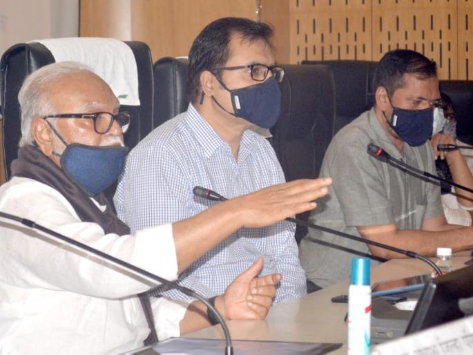 Caution is required with the availability of beds with oxygen | आॅक्सिजनसह बेडस् उपलब्धतेबाबत दक्षता आवश्यक Caution is required with the availability of beds with oxygen | आॅक्सिजनसह बेडस् उपलब्धतेबाबत दक्षता आवश्यक